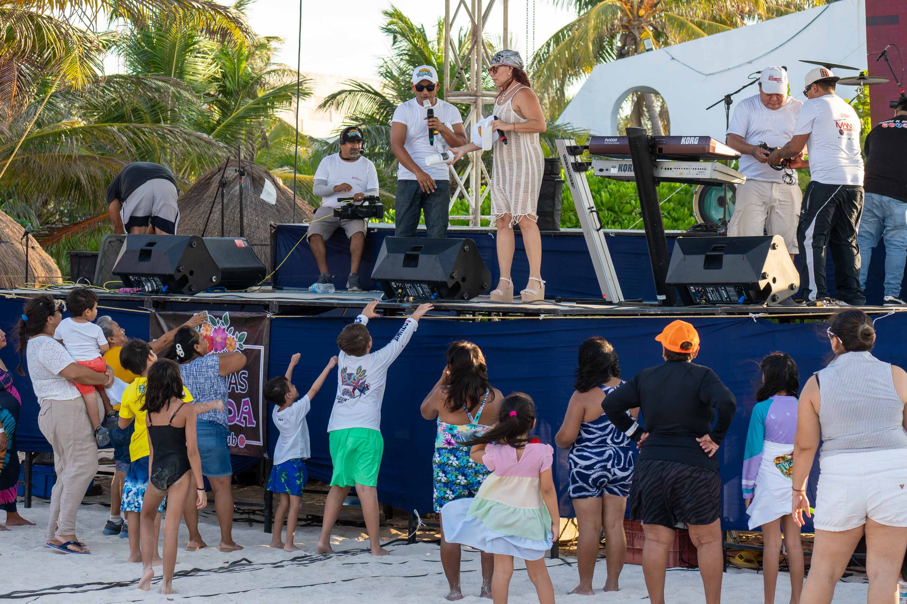 Verano tropical llenó de música y alegría al Hotel Costa Club